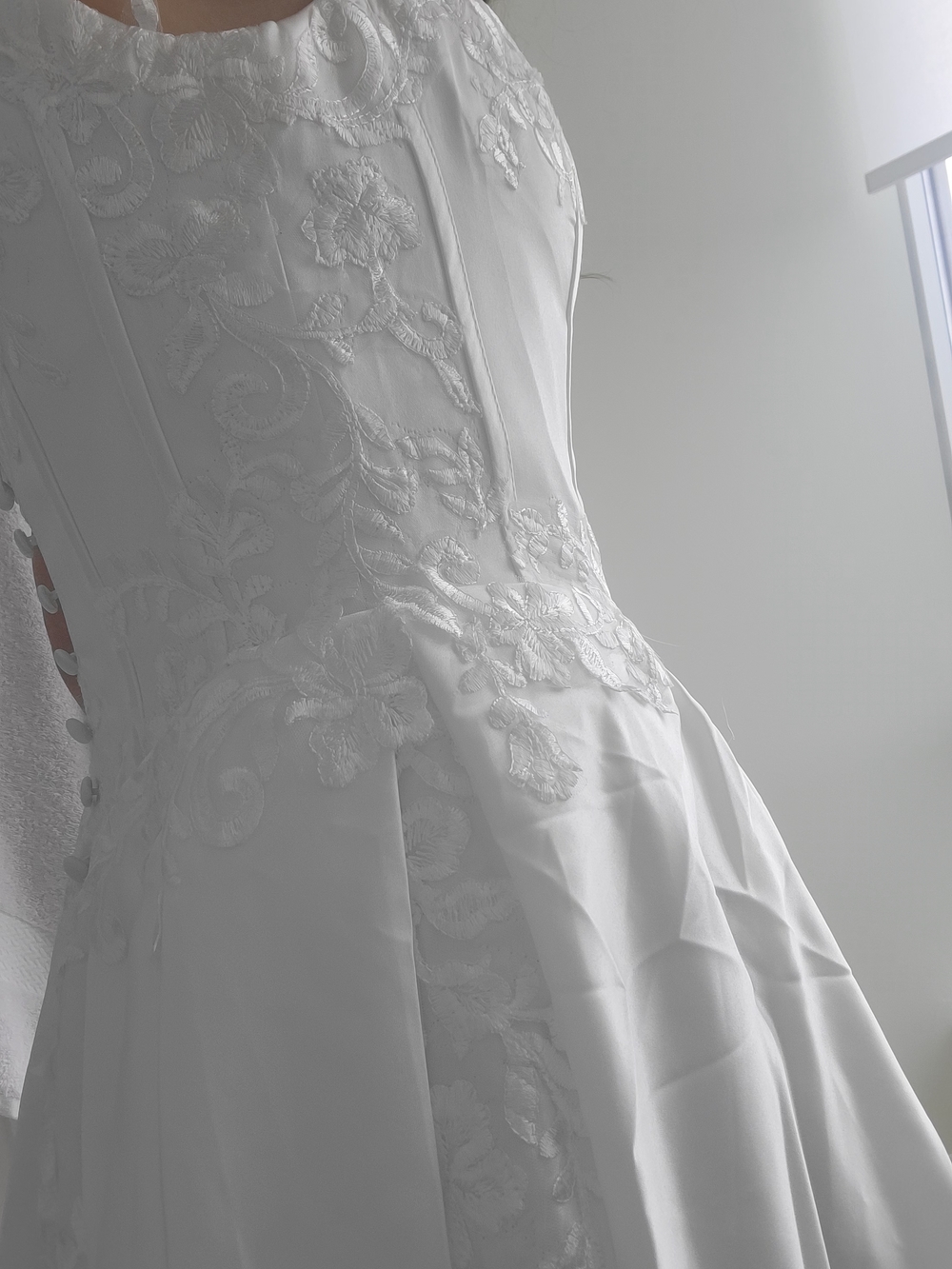 White Lace Embroidered Wedding Dress - Picture 3 of 12
